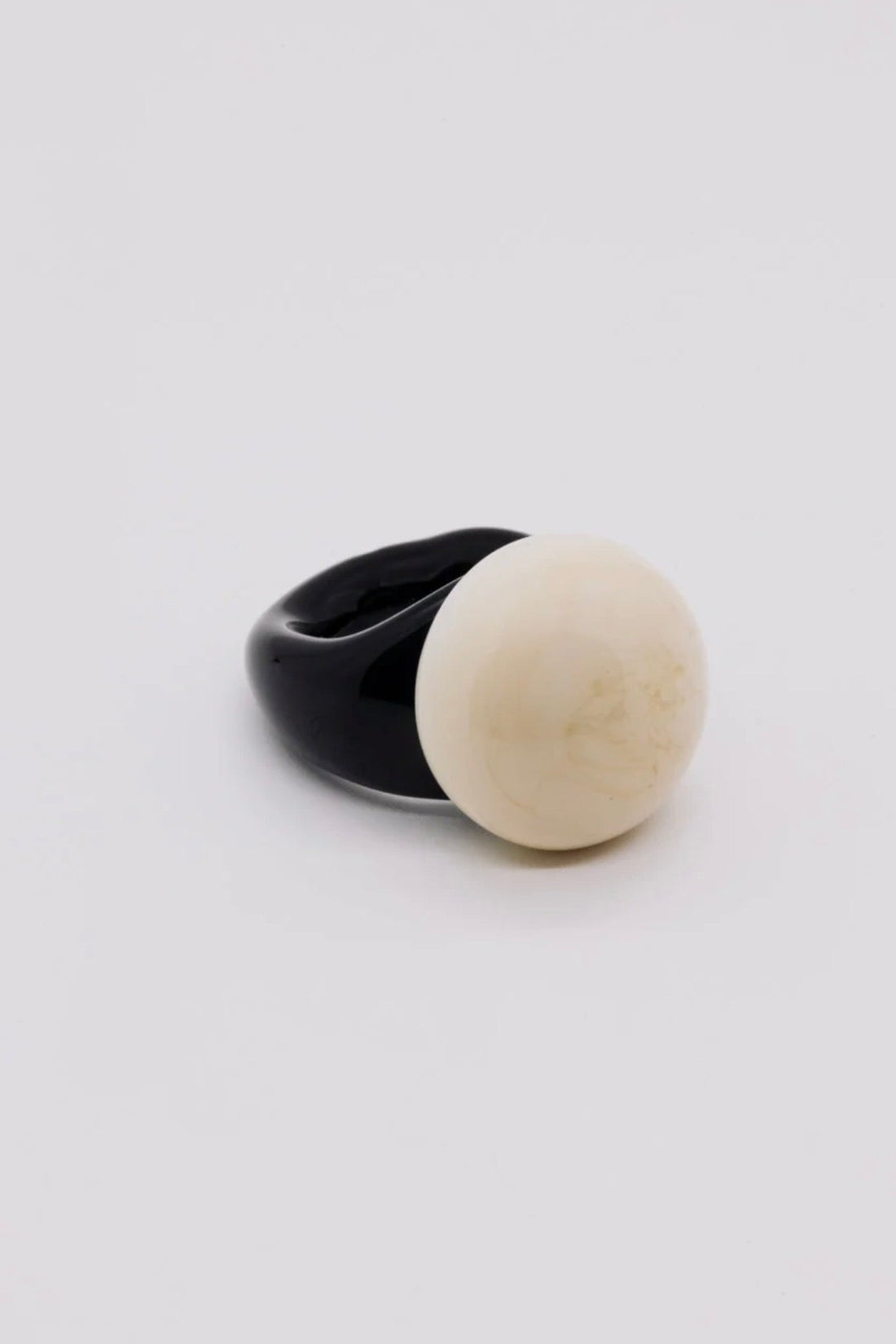 Siglo Ring in Black - By Ayllón