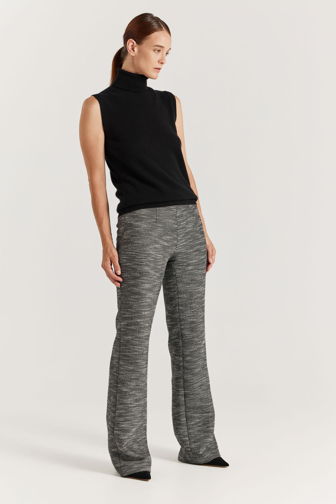 Aurora Sleeveless Rollneck - Black