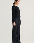 Isla V-neck - Black